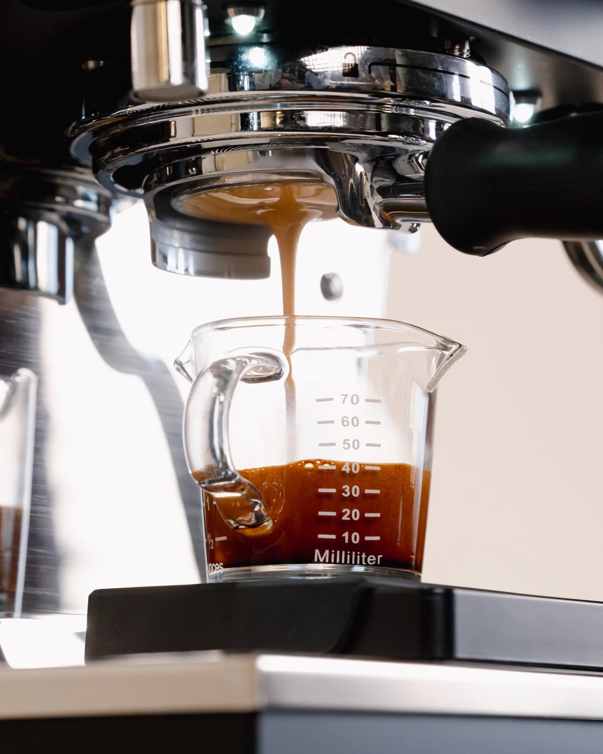 Espresso shot glass for measuring your coffee